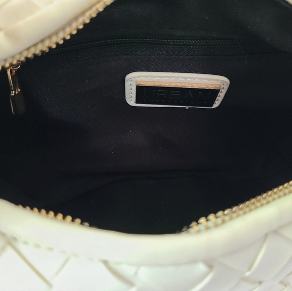 White Woven Mini Handbag - Picture 10 of 11